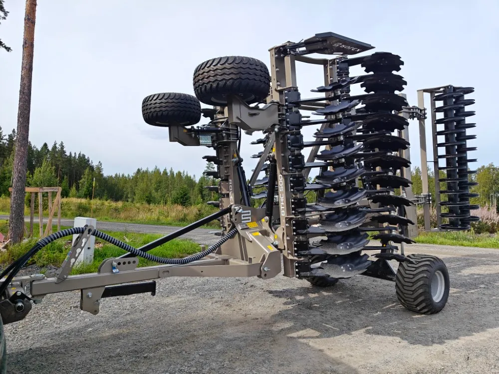 Rol-Ex BTHC 500cm lautasmuokkain / Hinattava ja hydraulisesti taittuva - Video