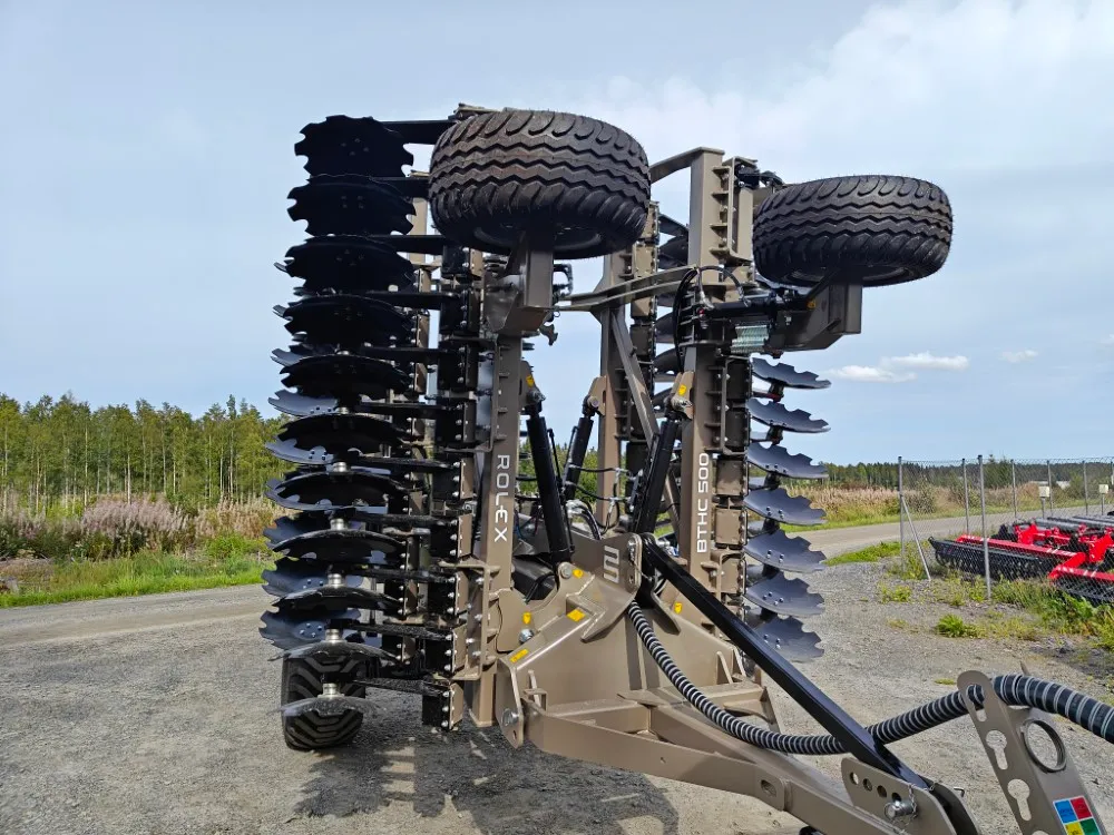 Rol-Ex BTHC 500cm lautasmuokkain / Hinattava ja hydraulisesti taittuva - Video
