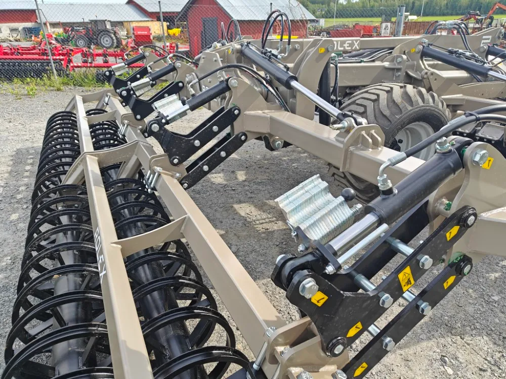 Rol-Ex BTHC 500cm lautasmuokkain / Hinattava ja hydraulisesti taittuva - Video