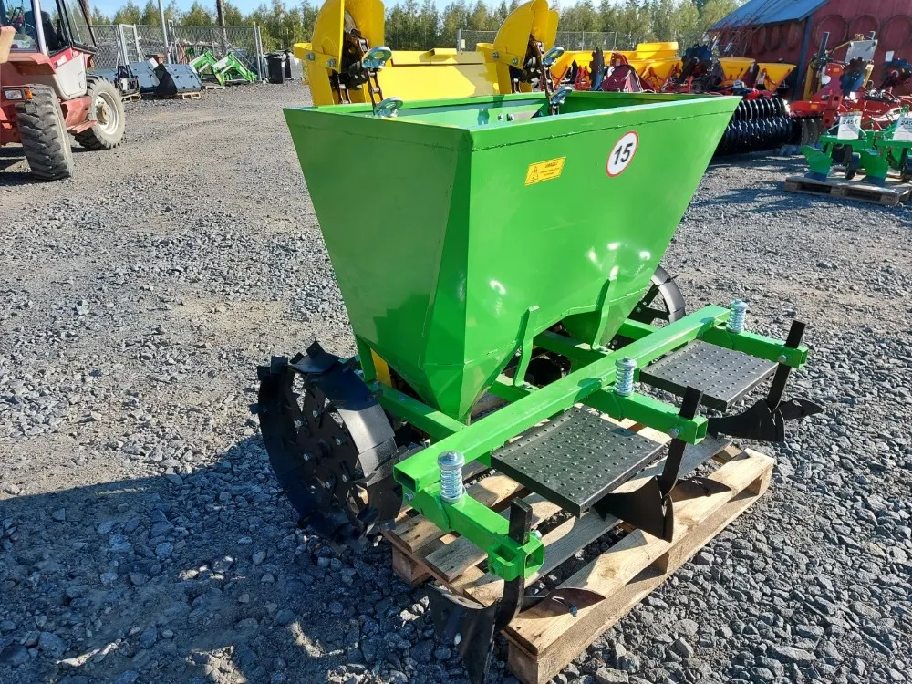 Taret S245/2 perunanistutuskone / Automaattinen lannoitelaatikolla /