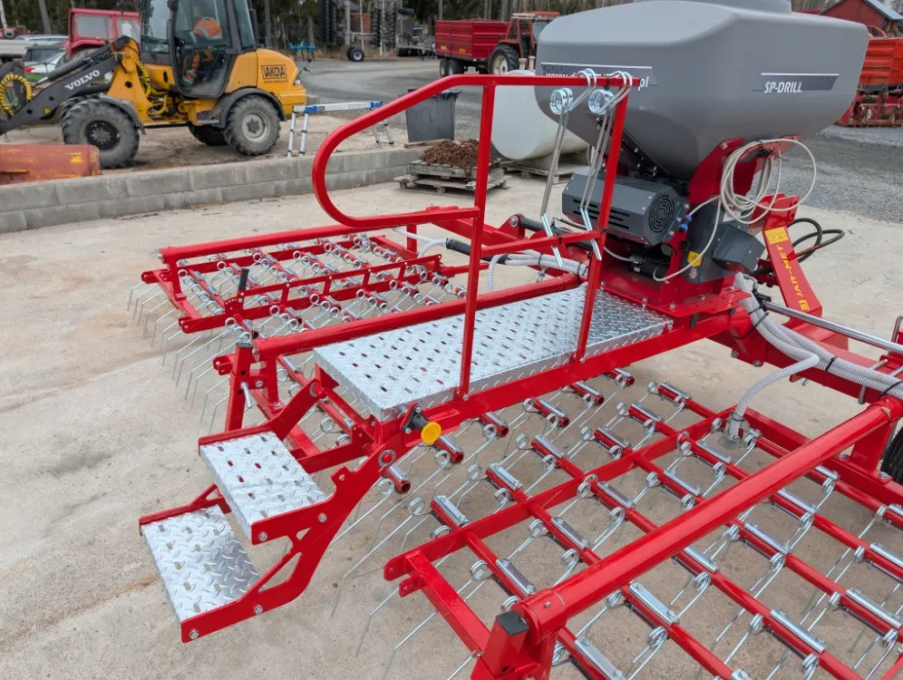 Jar-Met 600cm rikkaäes pneumalla / Da Landtechnik pneuma - 8mm piikit
