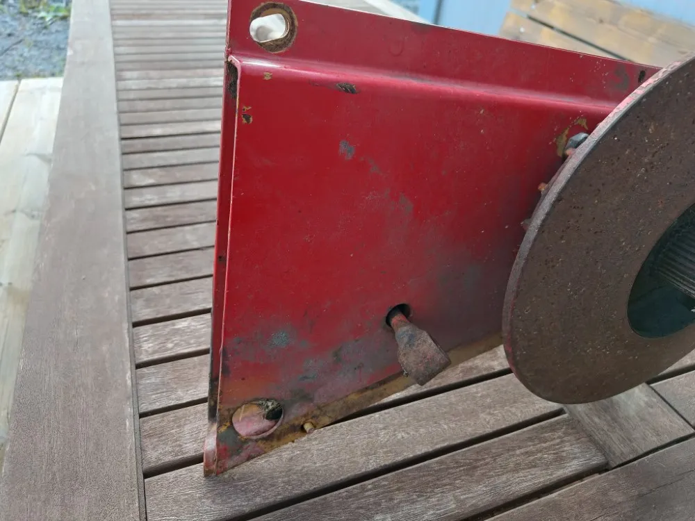 MF 16 pääakseli puimuriin / Massey Ferguson leikkuupuimuri