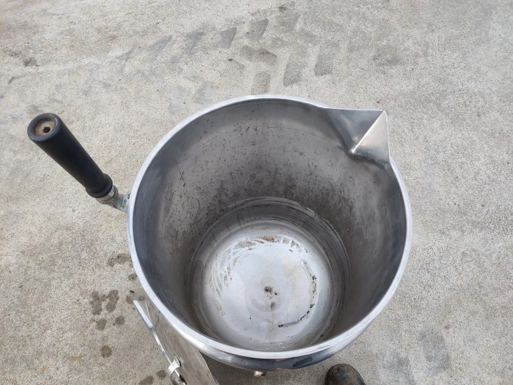 RST säiliö kannella, korkeus 52cm / Myydään asiakkaan lukuun