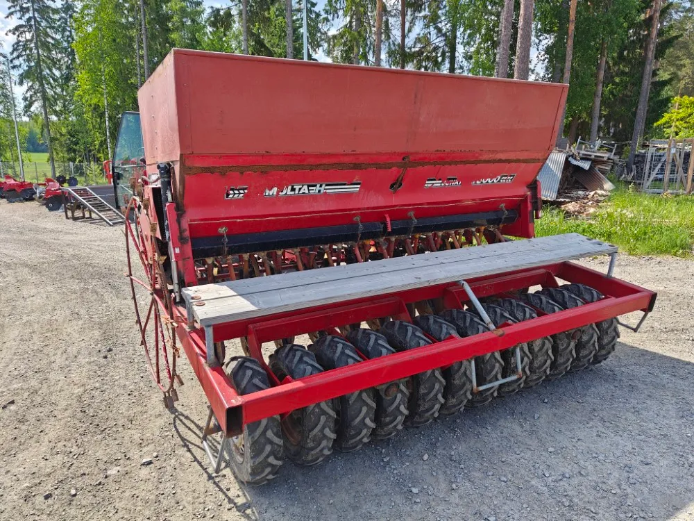 Junkkari Simulta 300cm kylvölannoitin / Takapyöräkone täyskiekkovarustuksella