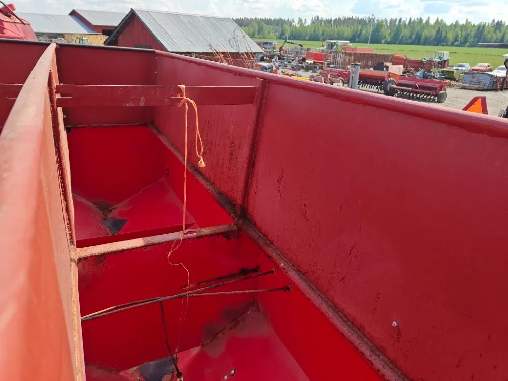 Junkkari Simulta 300cm kylvölannoitin / Takapyöräkone täyskiekkovarustuksella