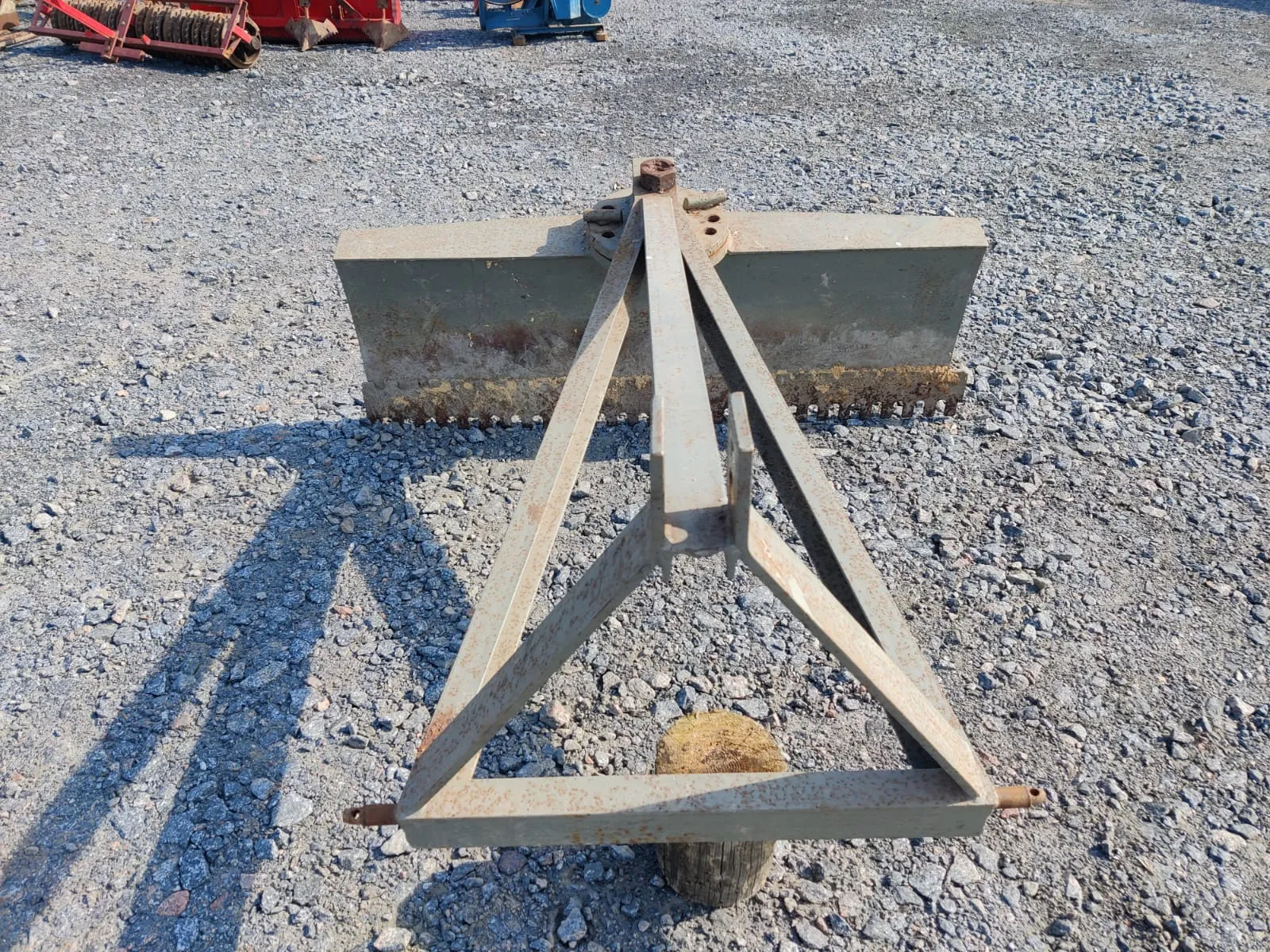 Perälevy 160cm ympäripyörivä / Näppärä pikkutraktoriin