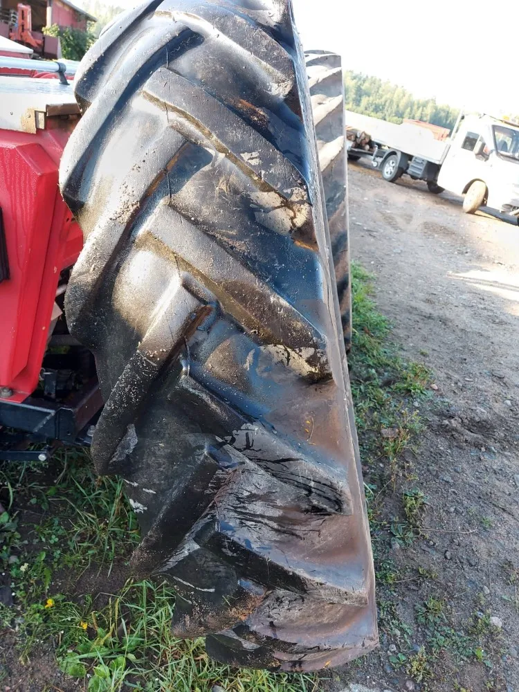 Paripyörät 14.9x38 Salpaset vanteilla / Sopii 16.9x34 renkaiden rinnalle