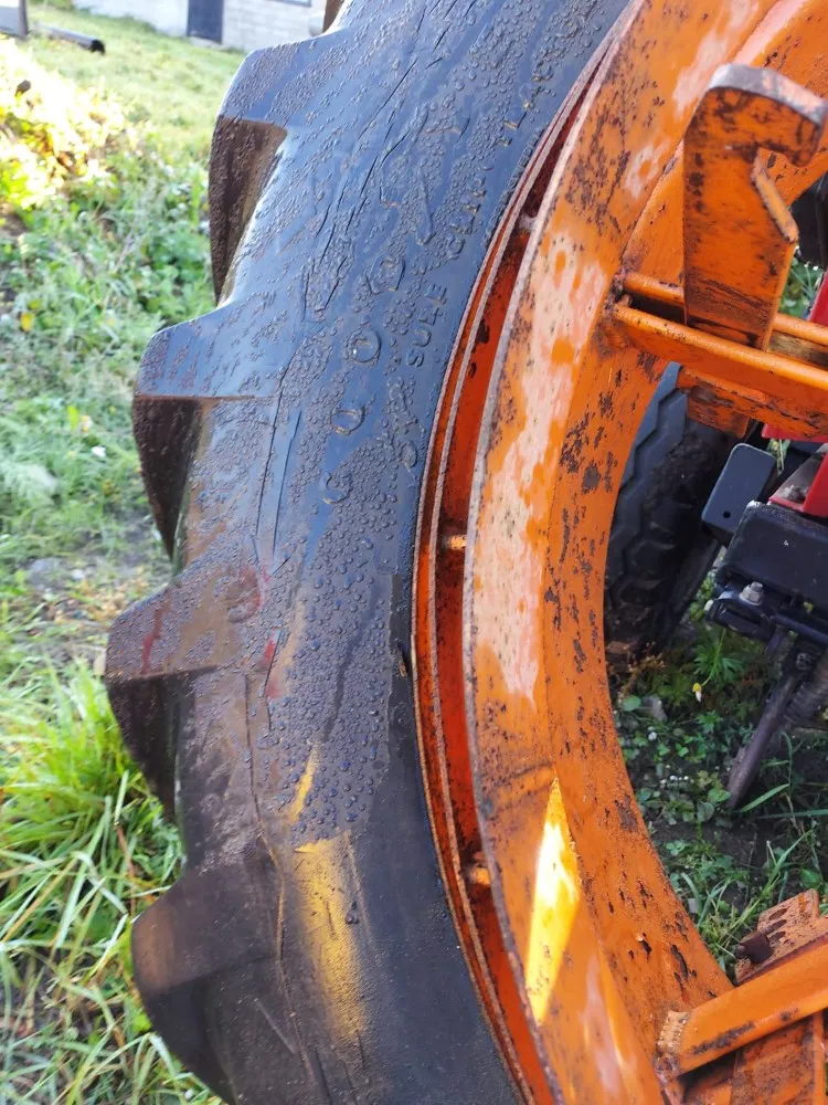 Paripyörät 14.9x38 Salpaset vanteilla / Sopii 16.9x34 renkaiden rinnalle