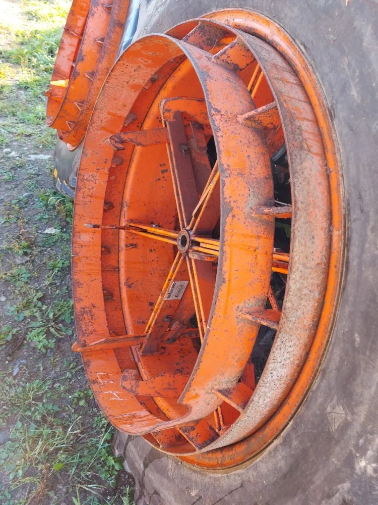 Paripyörät 14.9x38 Salpaset vanteilla / Sopii 16.9x34 renkaiden rinnalle
