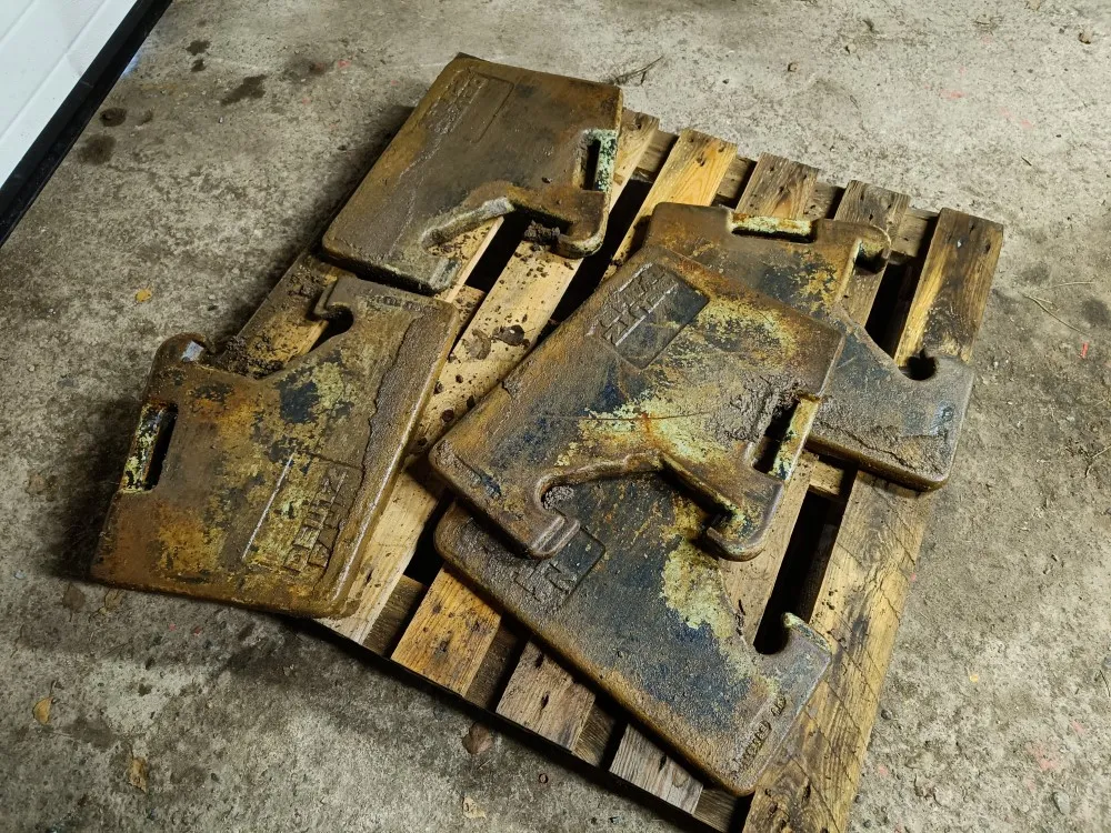 Traktorin etupainoja 5kpl / Deutz Fahr