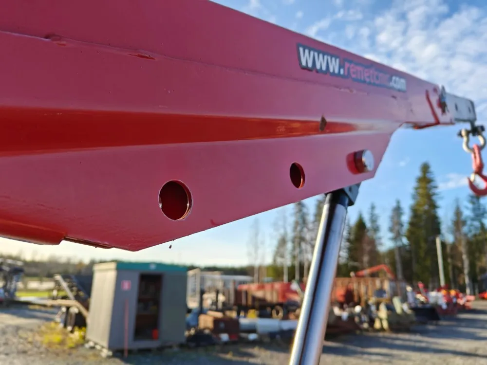 Remet Crane 250 - hydraulinen nostin / Mekaaninen puomi - VIDEO