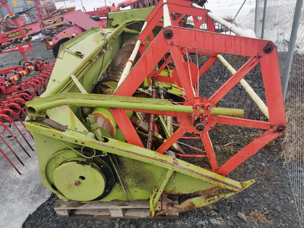 Claas 360cm leikkuupöytä / Ollut Claas Mercator 75 leikkuupuimurissa