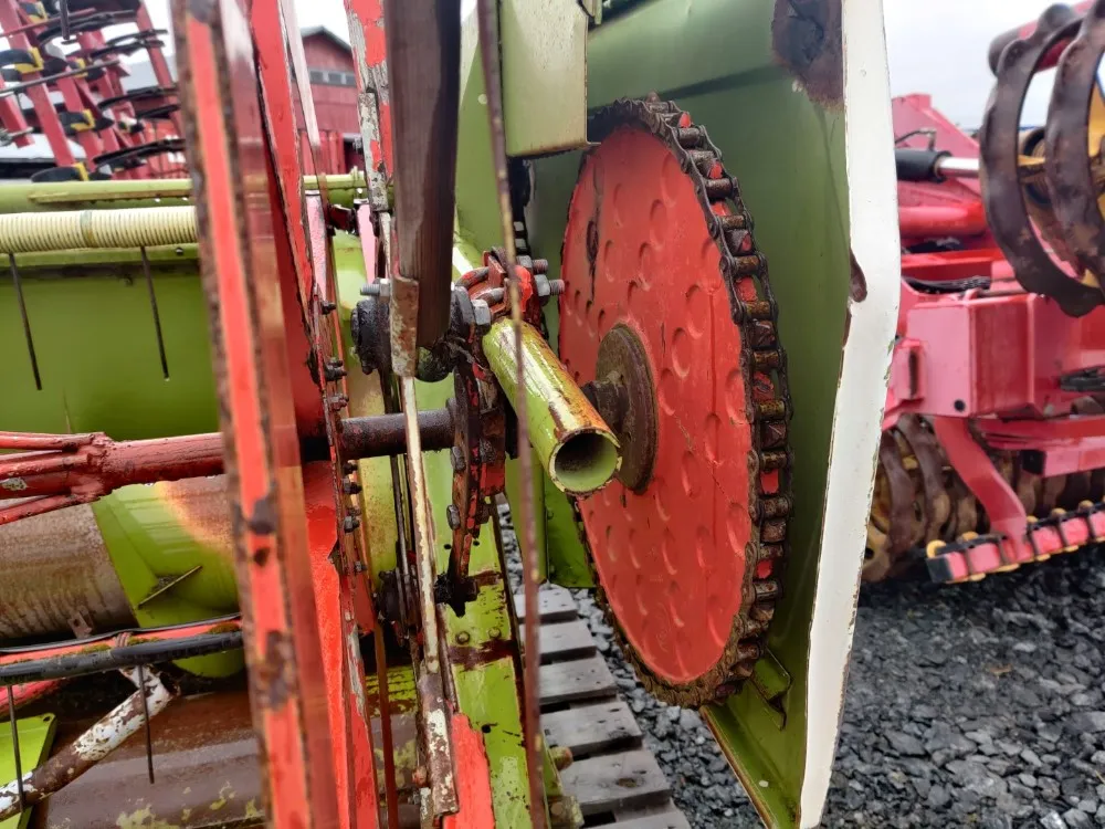 Claas 360cm leikkuupöytä / Ollut Claas Mercator 75 leikkuupuimurissa