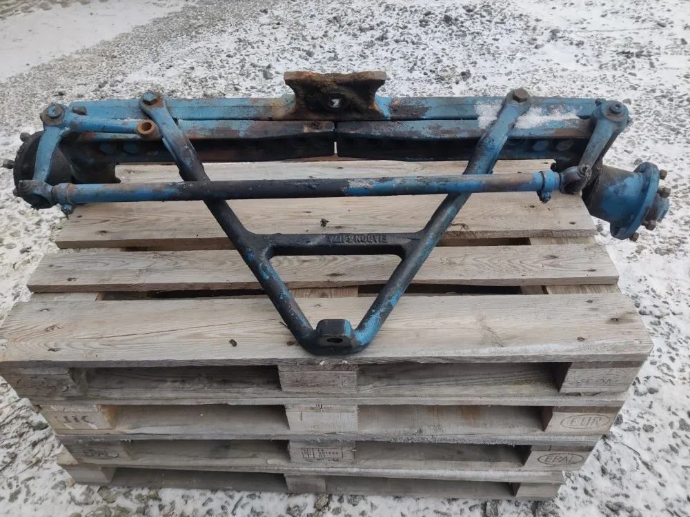 Fordson Super Major Etuakseli / Traktorista purettu