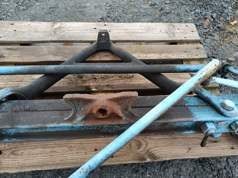 Fordson Diesel Major Etuakseli /