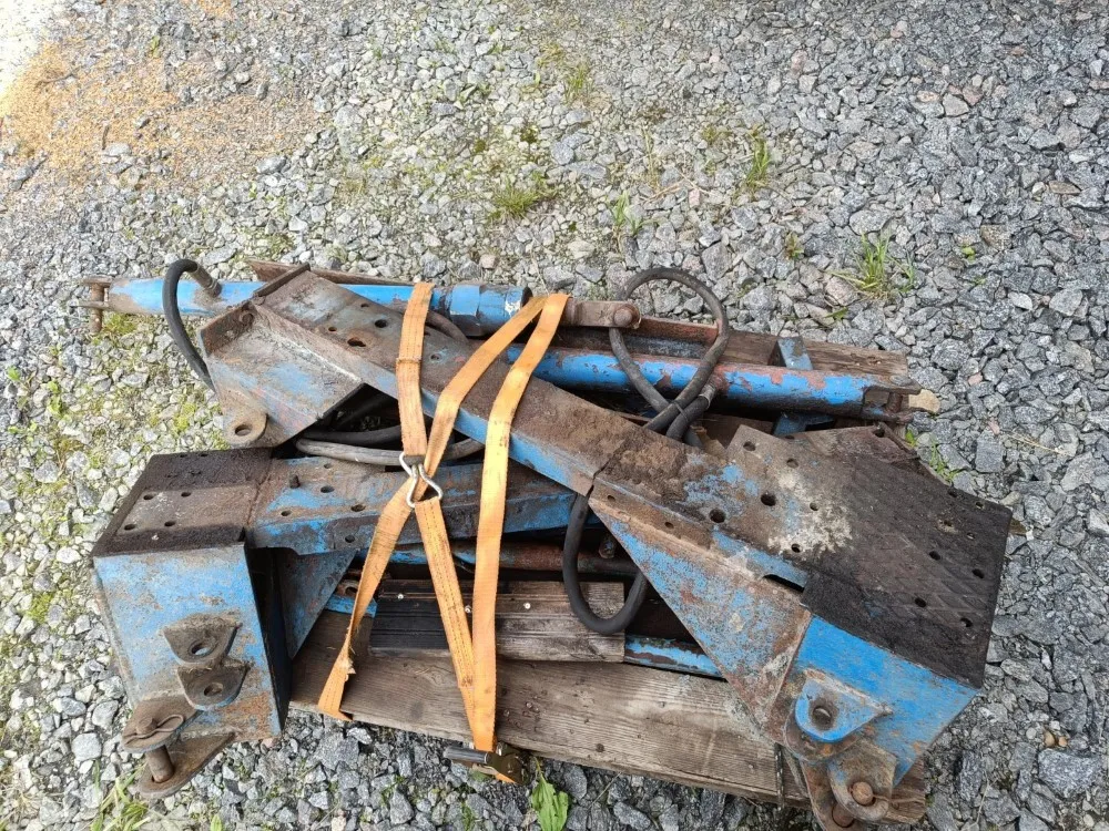 Fordson Diesel Major / Etukuormaajan osia