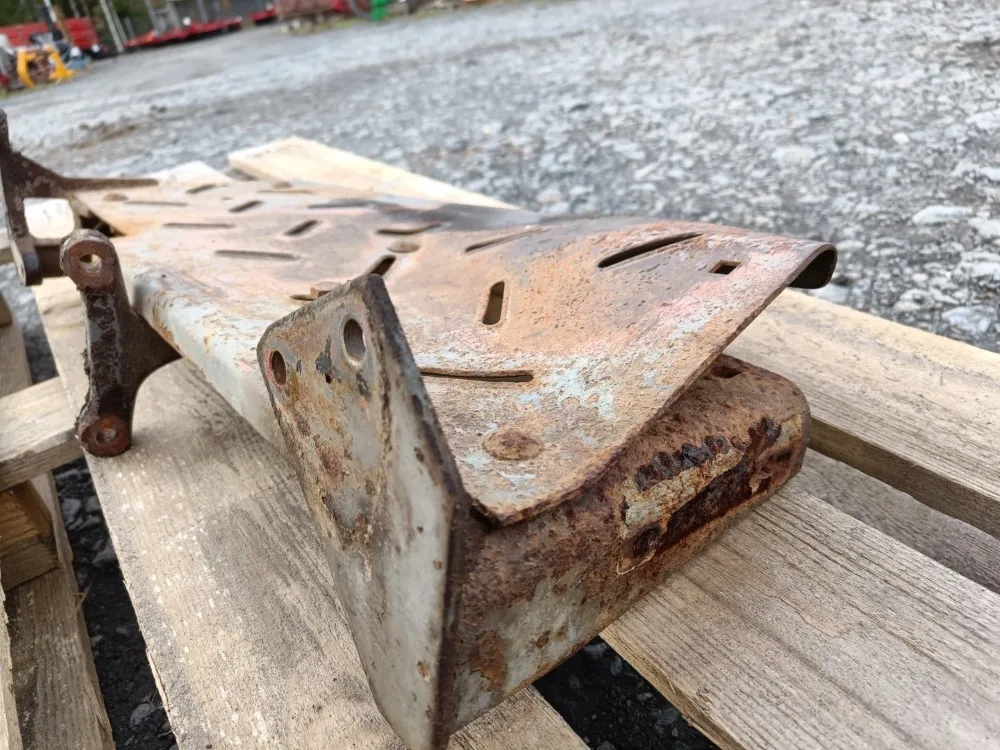Massey Ferguson 165 astinlaudat /