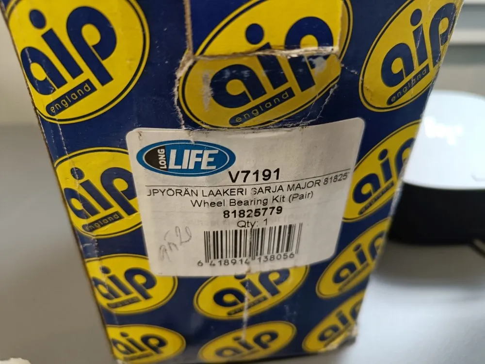 Fordson Major, Super Ja Power Major / ERÄ UUSIA OSIA mm. - Etupyörän laakerisarjoja