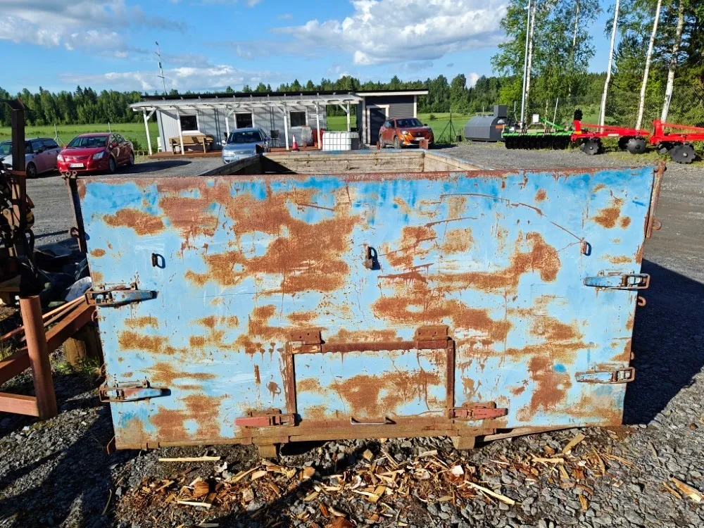 Vaihtolava 500cm / Peltipohjat ja puulaidat
