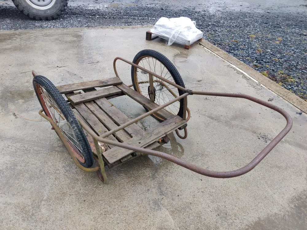 Maitokärry - työnnettävä / Myydään asiakkaan lukuun