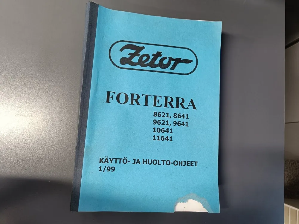 Zetor Forterra 8621, 8641, 9621, 9641 / 10641, 11641 ohjekirja