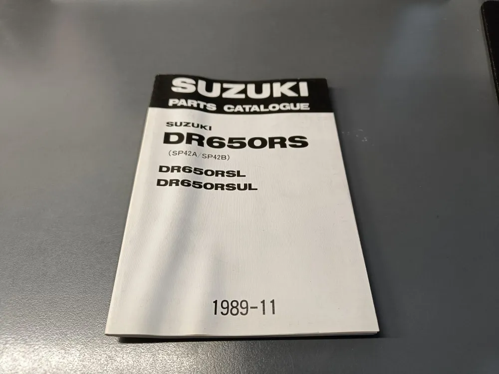 Suzuki DR650RS (L/UL) / Moottoripyörän varaosaluettelo