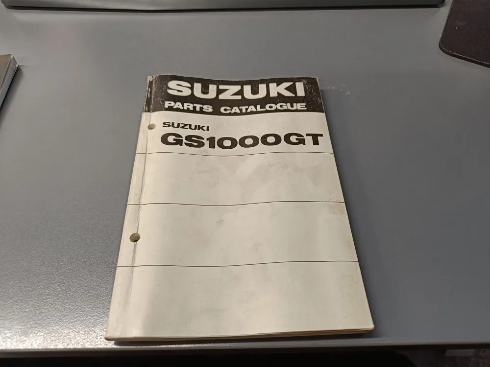 Suzuki GS1000GT / Moottoripyörän varaosaluettelo