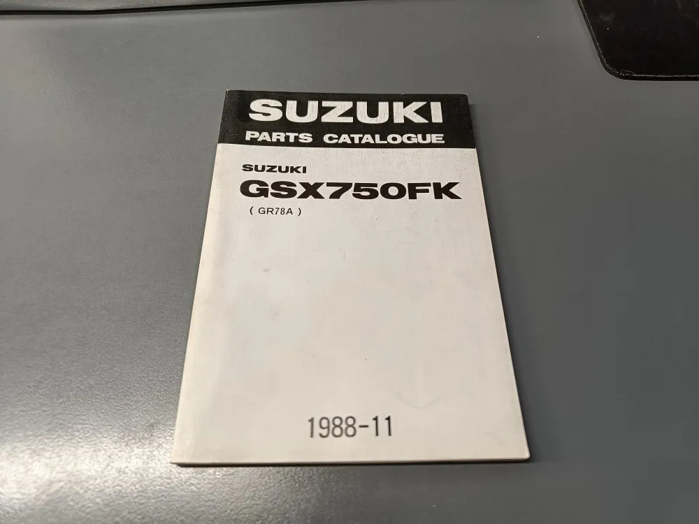 Suzuki GSX750FK / Moottoripyörän varaosaluettelo