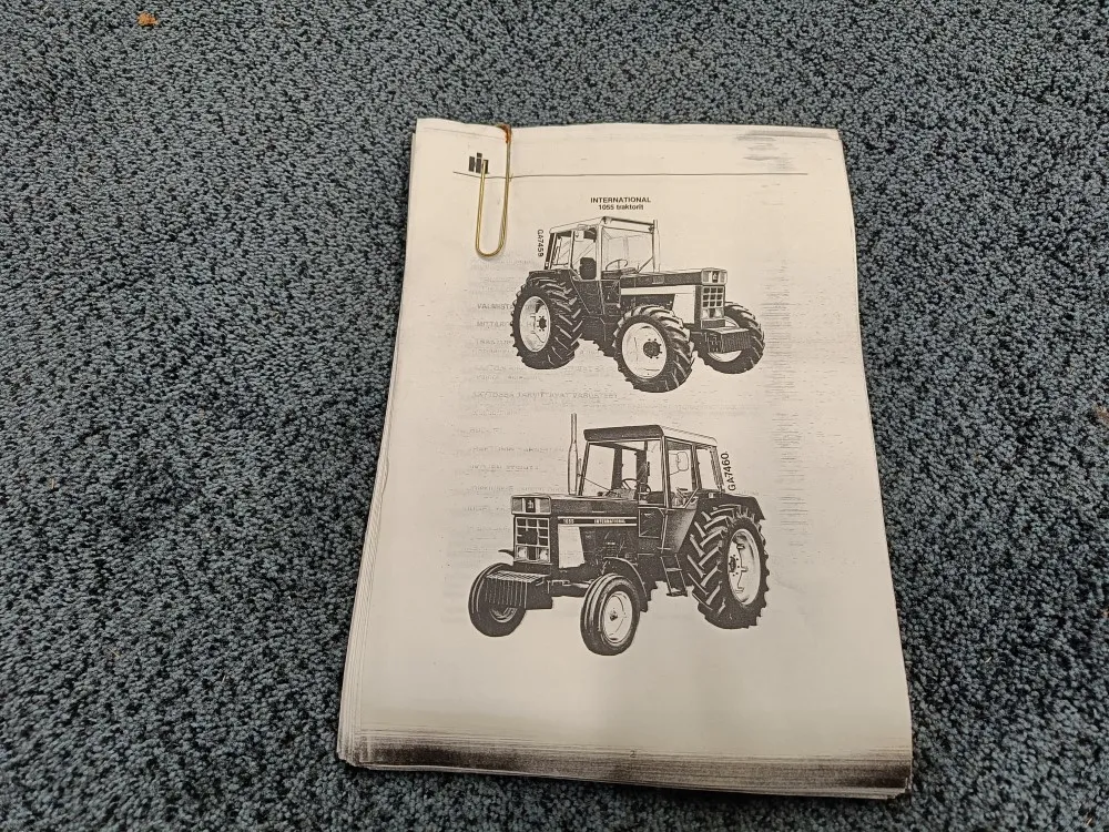 International 1055 / Traktorin käyttöohjekirja