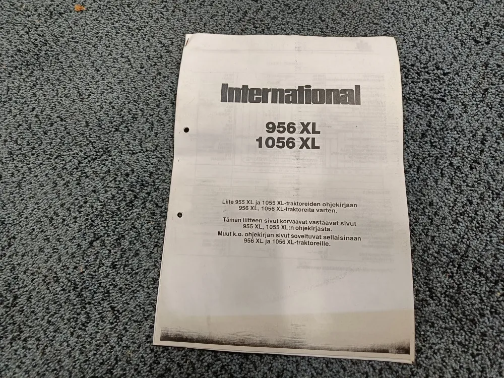International 956 XL, 1056 XL / ohjekirjan lisäosa