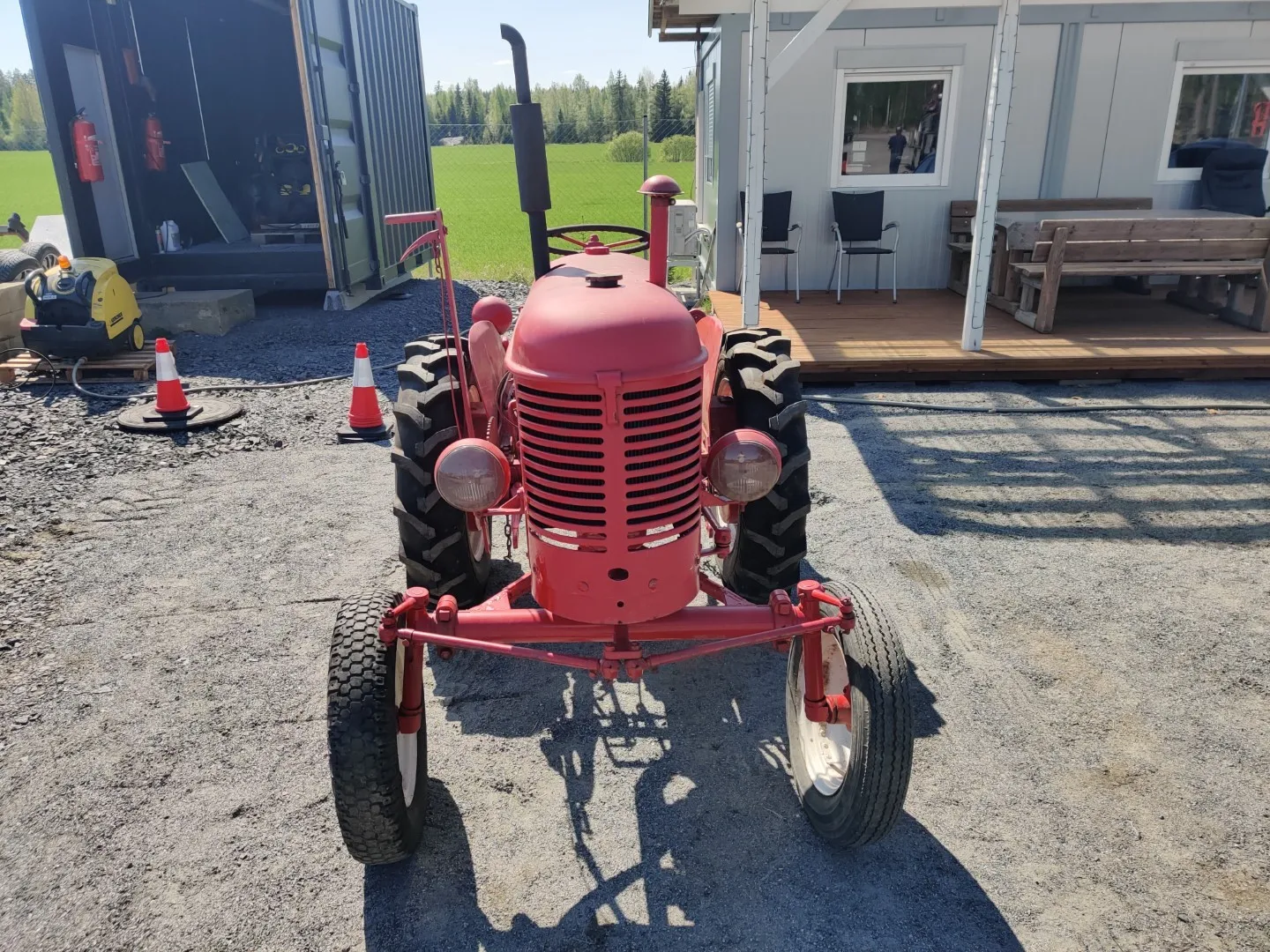 Massey Harris traktori / Bensiinikäyttöinen