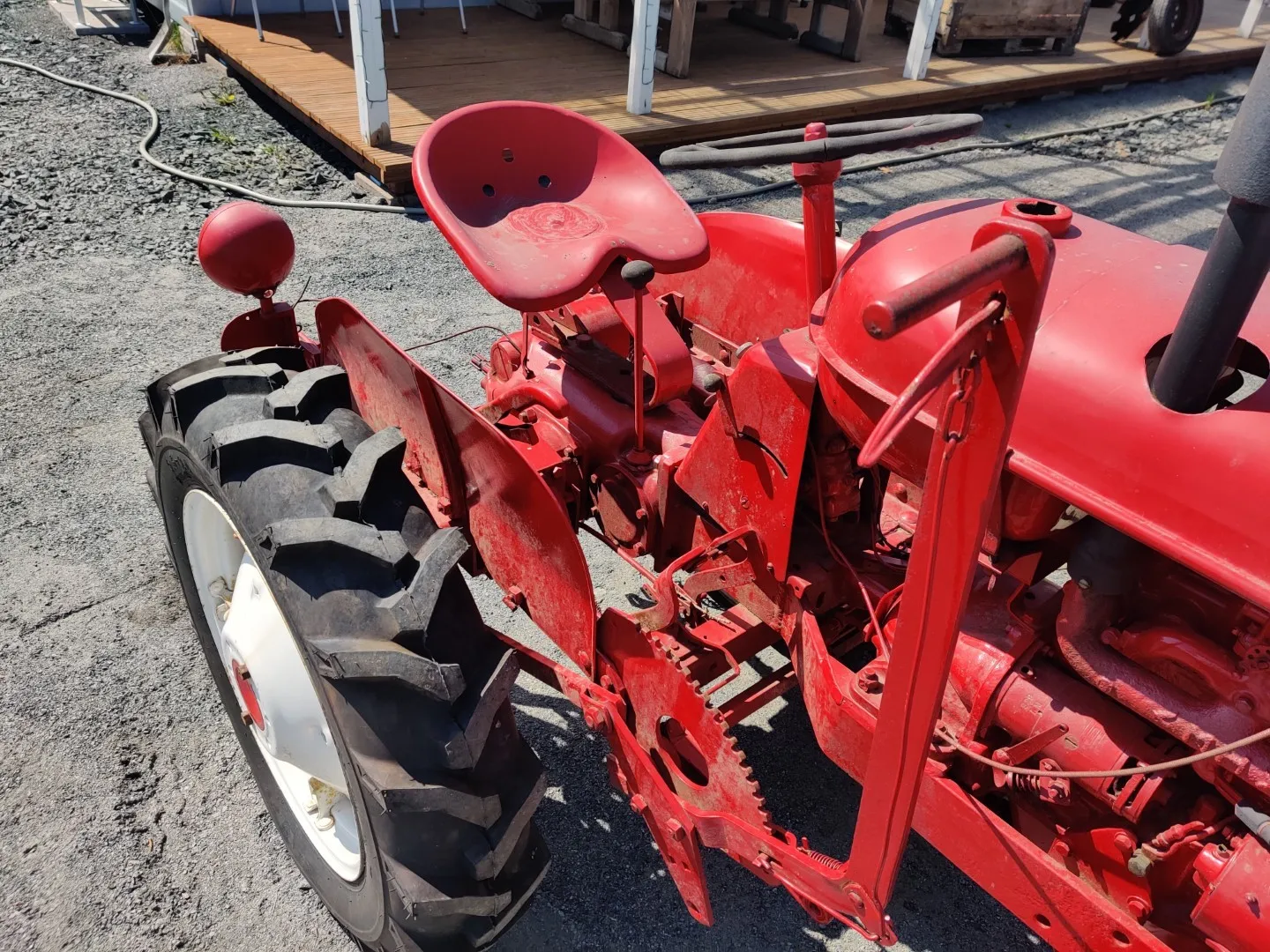 Massey Harris traktori / Bensiinikäyttöinen