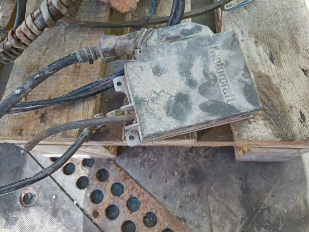 Ford DOHC 2.0 moottorit - 2kpl / Varaosiksi tai korjattavaksi - Bensiini