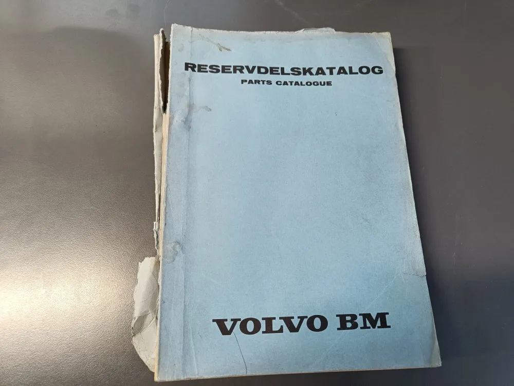 Volvo BM T600 varaosakirja /