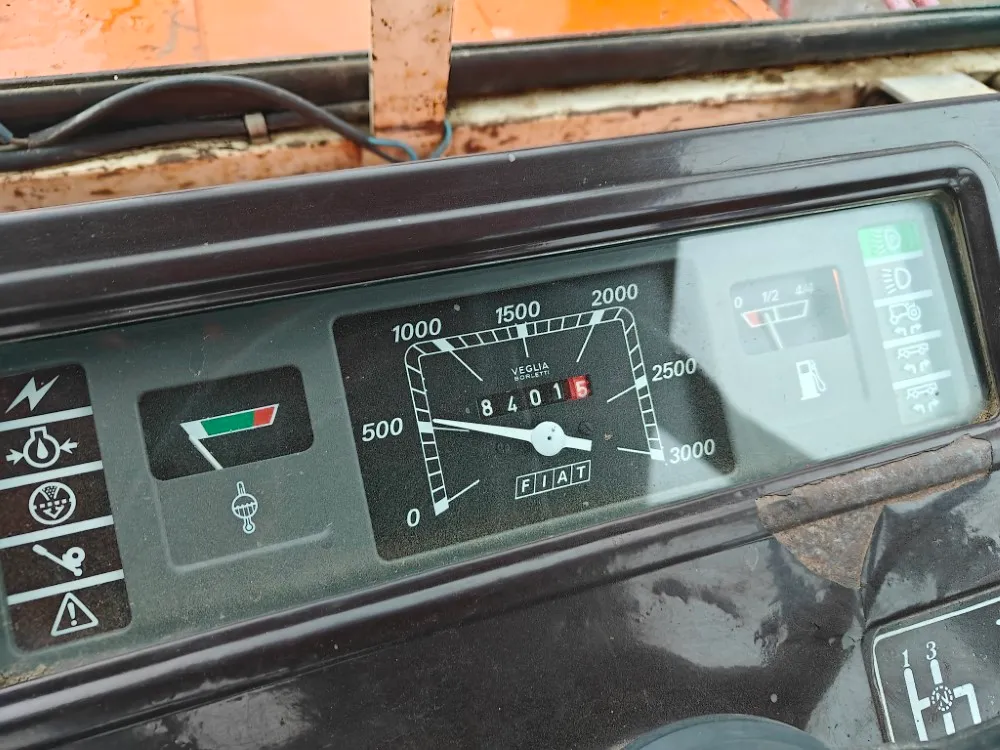 Fiat 780DT etukuormaajalla / Neliveto traktori - Katso video!