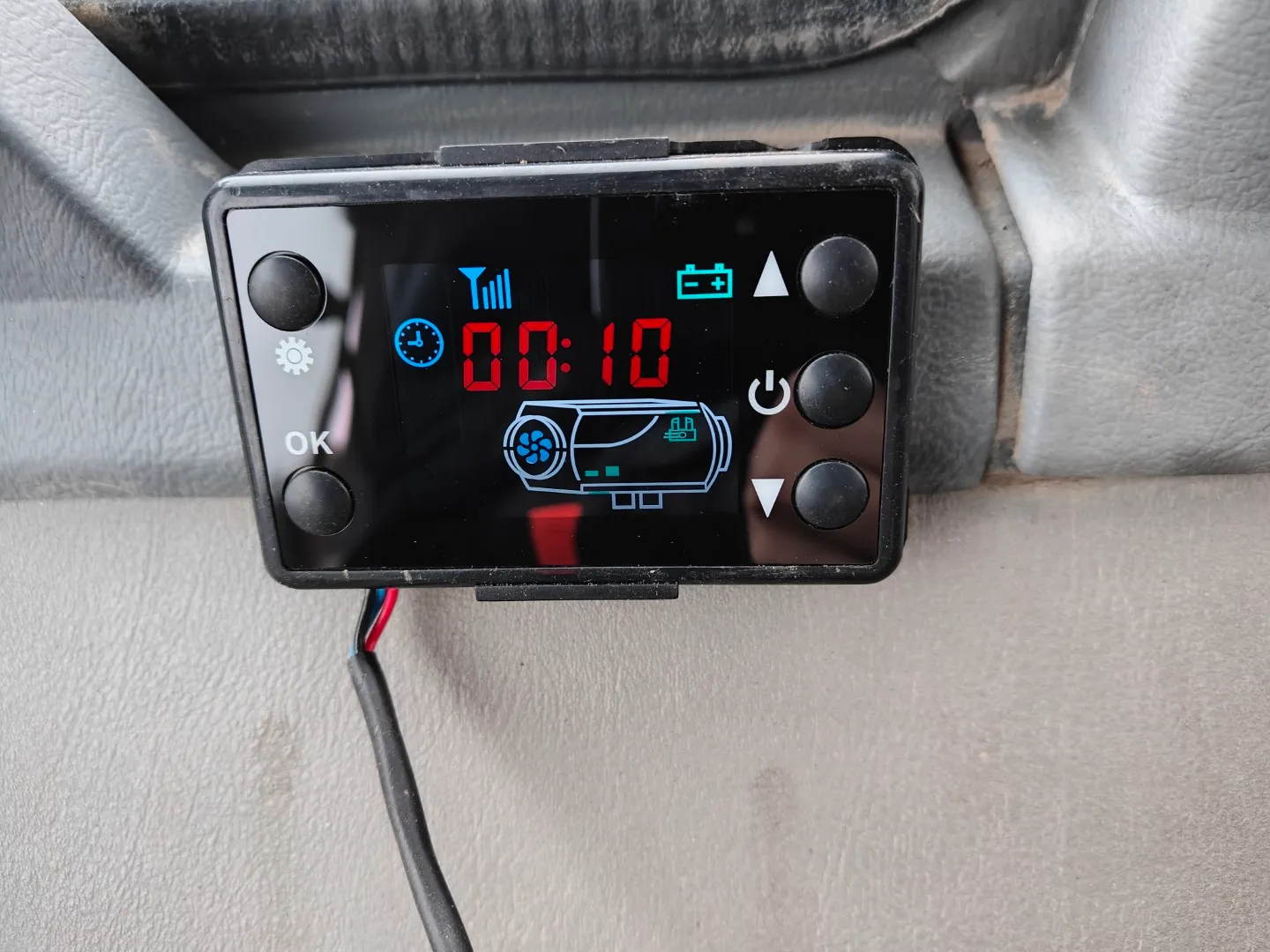 Ford County 1124, kutoskoneella / Hytillinen, katso video!