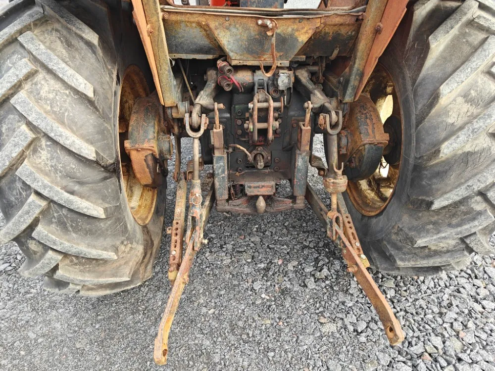 Zetor 7011 traktori / Takaveto - Katso video!