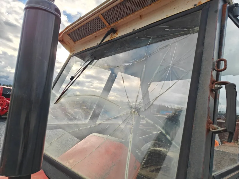 Zetor 7011 traktori / Takaveto - Katso video!