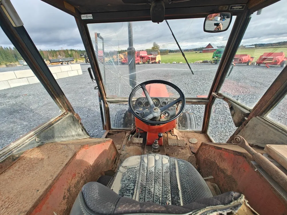 Zetor 7011 traktori / Takaveto - Katso video!