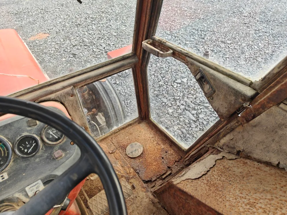 Zetor 7011 traktori / Takaveto - Katso video!