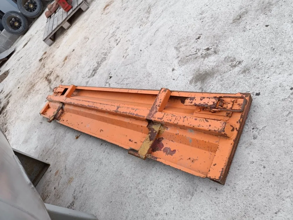 Peräkärryn metallilaita 190cm / Perävaunun laita