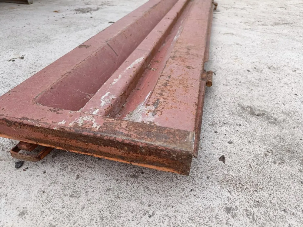Peräkärryn metallilaita 190cm / Perävaunun laita