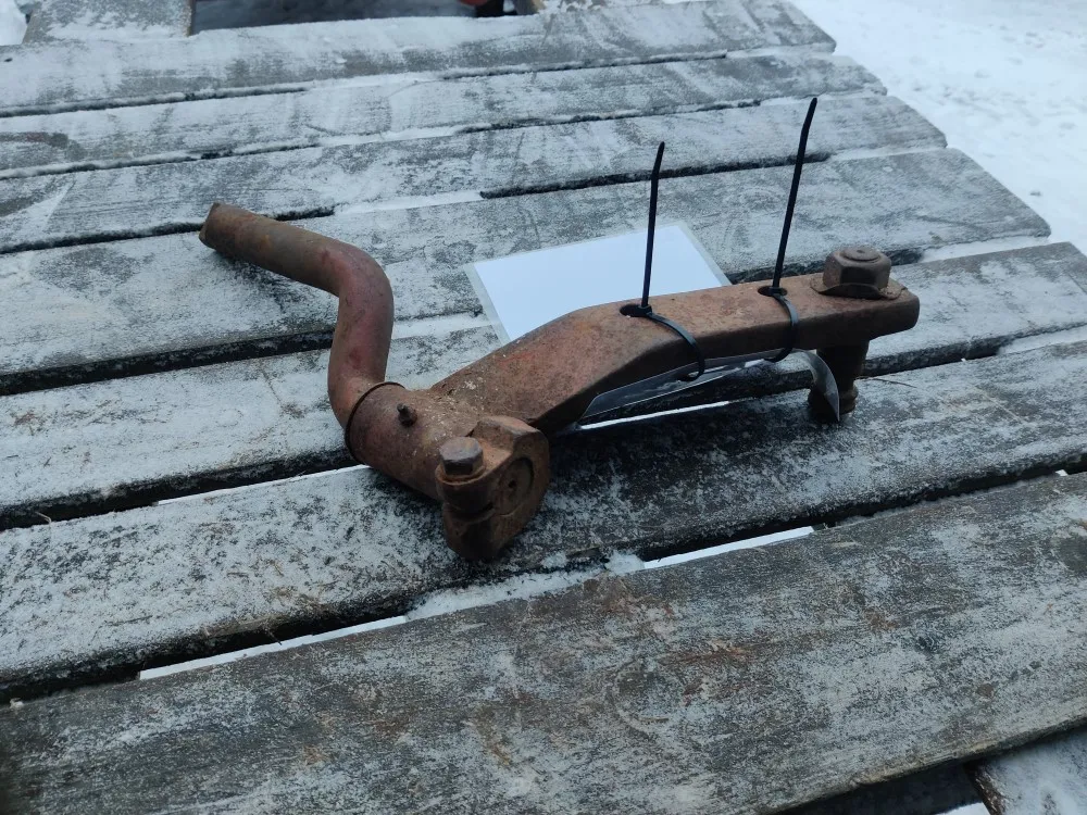 Leikkurin varsi sarka-auraan /