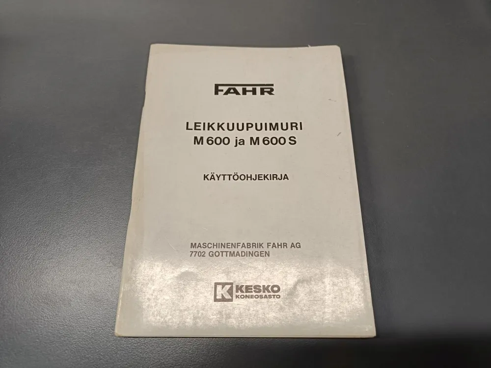 Fahr M600 ja M600S ohjekirja / leikkuupuimuriin