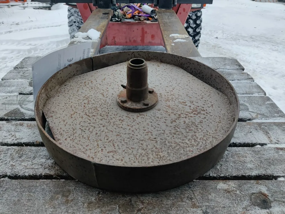 Tukipyörä vanhaan sarka-auraan /