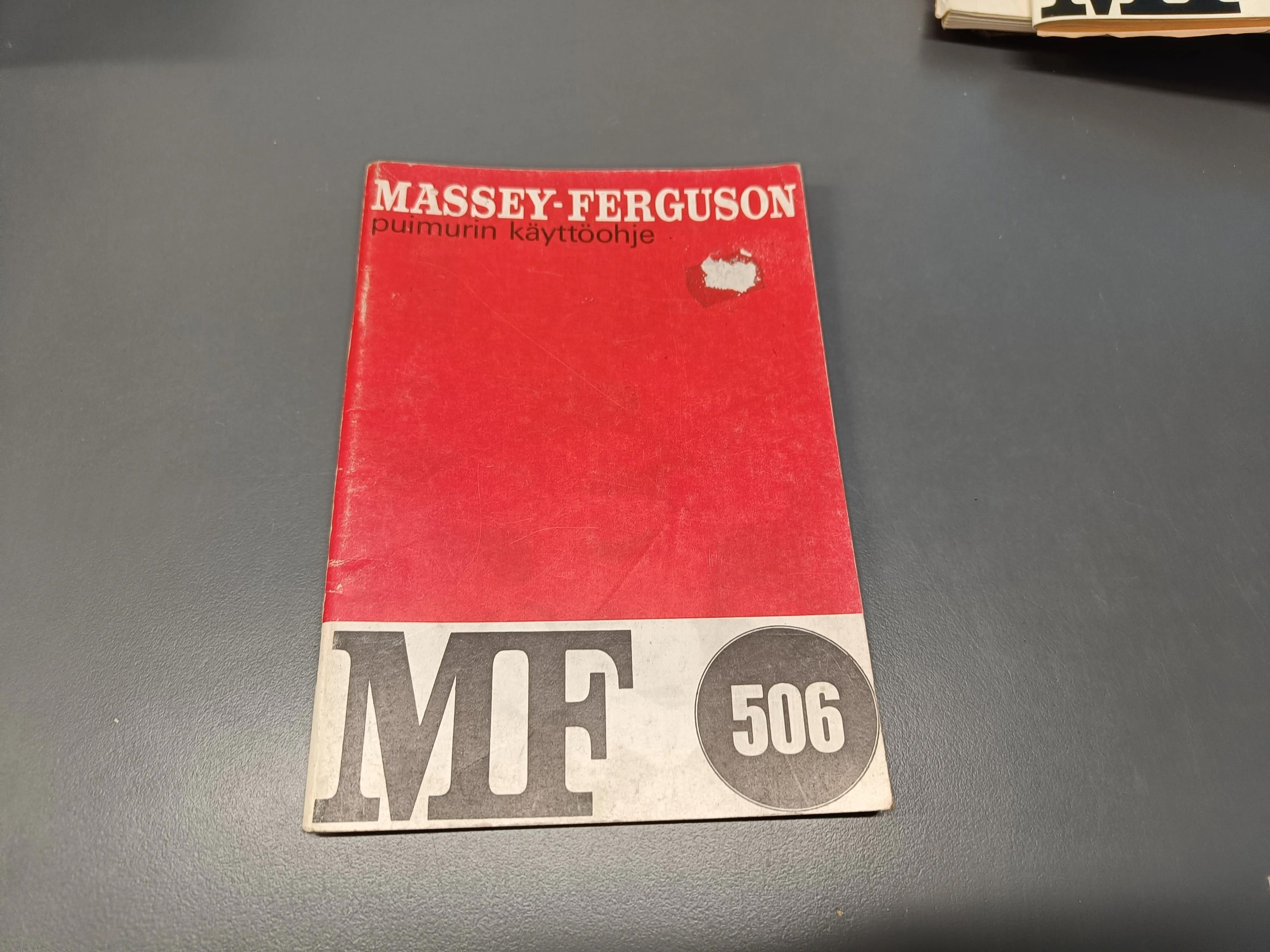 Massey Ferguson 506 ohjekirja / leikkuupuimuriin