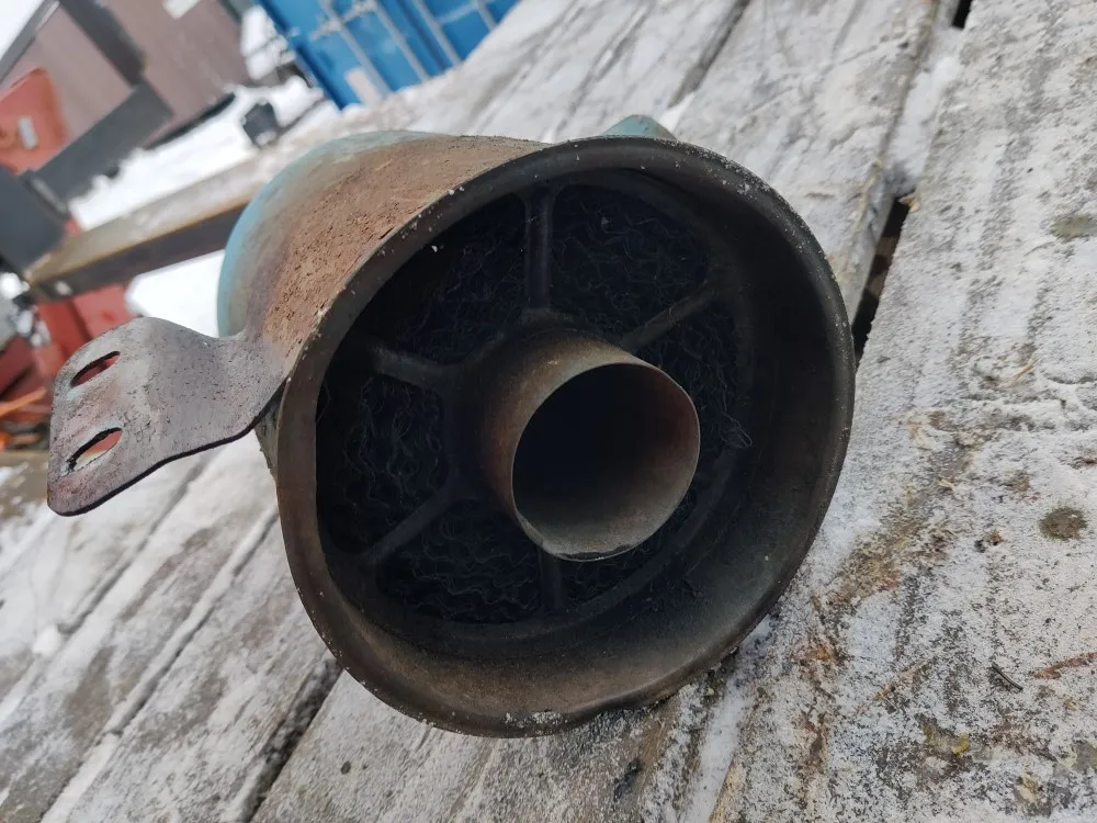 Fordson Diesel Major ilmanpuhdistimen kotelo / Puuttuu pohja