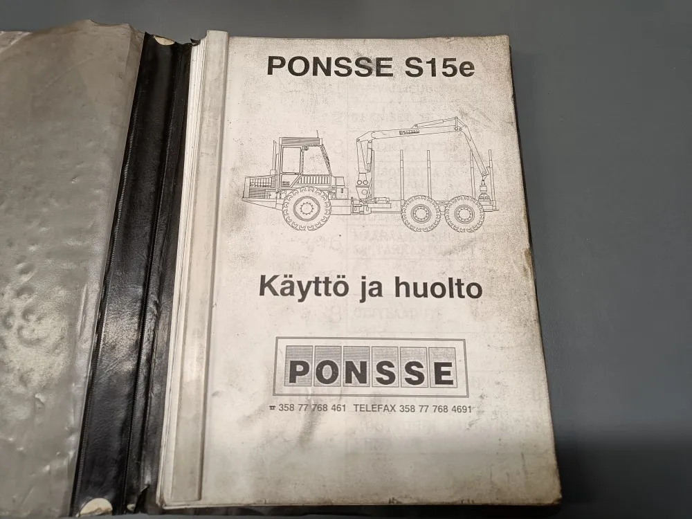 Ponsse S15e metsätraktorin / Käyttö- ja huolto -kirja
