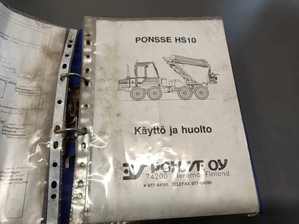 Ponsse HS10 harvesterin / Käyttö ja huolto, kansioitu