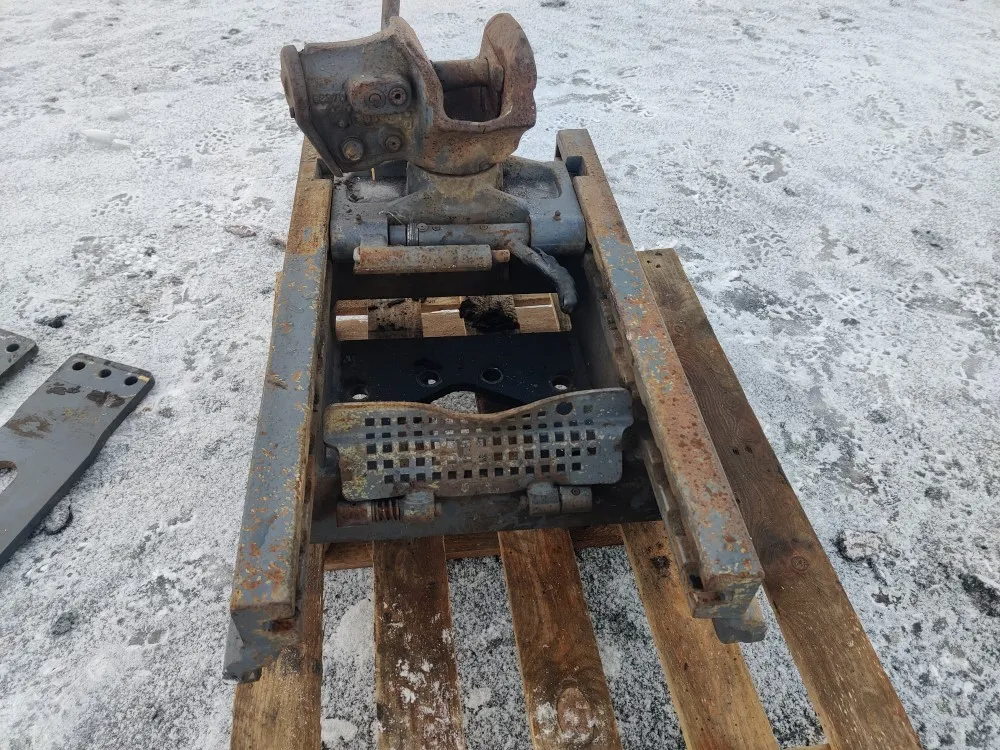 New Holland TS115 vetokitapaketti / Pickup hitch for tractor